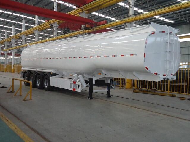 China 35 Ton 42m³ Stainless Steel Jet Crude Oil Tanker / Fuel Tank Trailer on sale