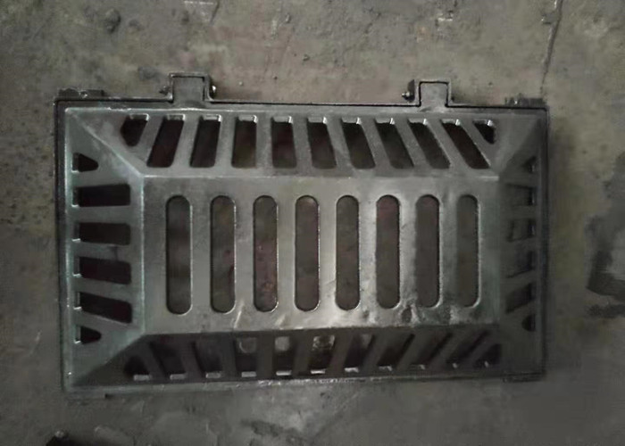 Quality Black Bitumen Coated Ductile Manhole Cover 5.5 - 100kg Easy Installation Customized Product for sale