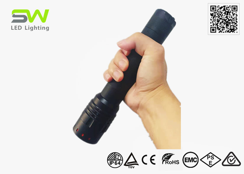 Quality Indoor Outdoor Heavy Duty Adjustable Focusing LED Flashlight IP64 Waterproof for sale