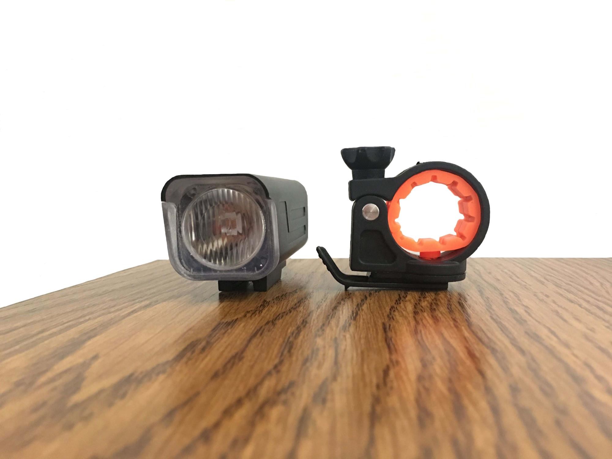 Quality IP64 Waterproof Powerful Led Bike Lights Black Color Charged By 4*AA Battery for sale