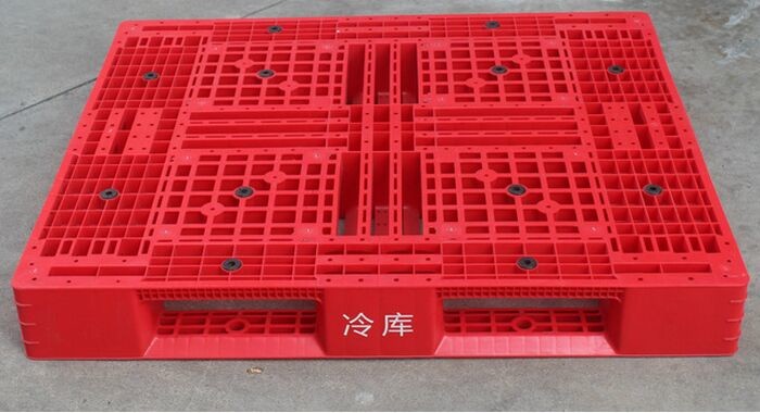 Quality Durable Cold Room Food Grade Storage Plastic Pallet With Steel Tube for sale