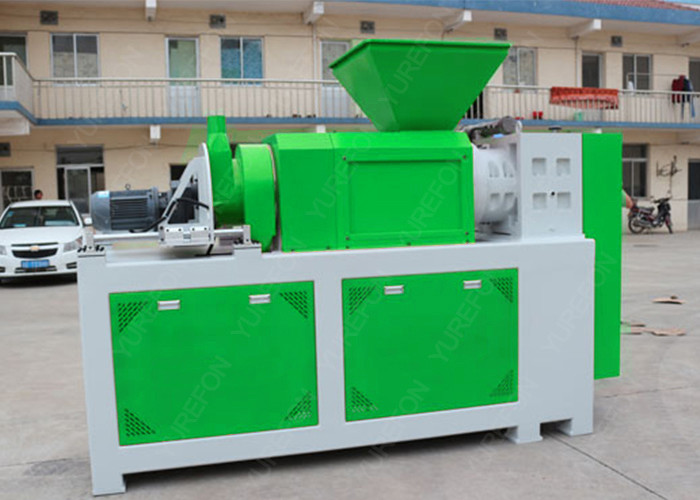 Quality 1 - 5 % Moisture Plastic Film Squeezing Dryer In Plastic Washing Recycling Machine Line for sale