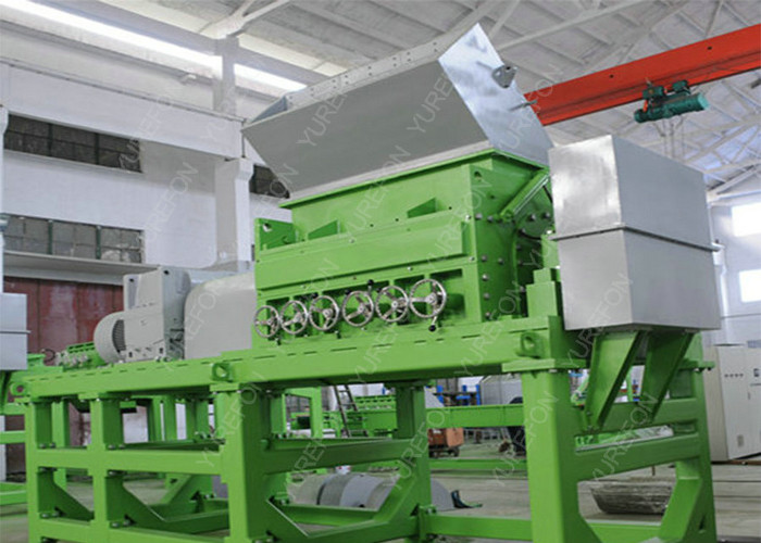 Quality Double Shaft Waste Tyre Recycling Machine , Used Tire Shredder Equipment With SKF Bearing for sale