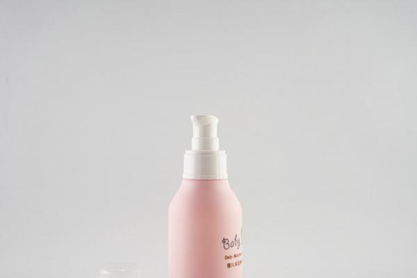 Buy Plastic Shampoo Plastic Bottle , Acrylic Cosmetic Bottles 250ml/450ml/650ml at wholesale prices