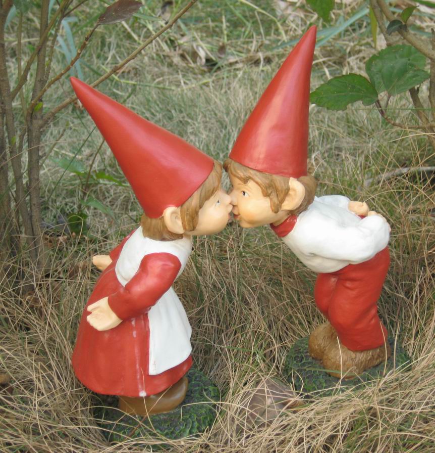 non toxic polyresin handicraft funny garden gnomes for wedding gifts