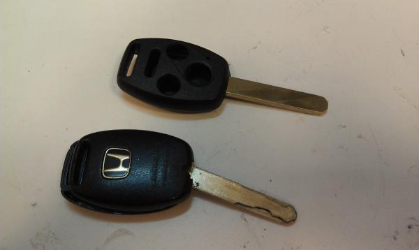 strong_style_color_b82220_honda_strong_cr_v_replacement_auto_remote_keys_with_feel_good.jpg