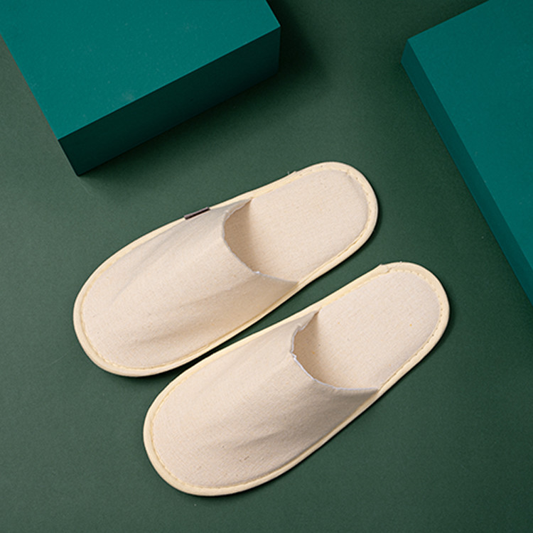 Quality Customized Eco Friendly Hotel Toiletries Linen Disposable House Hotel Slippers for sale