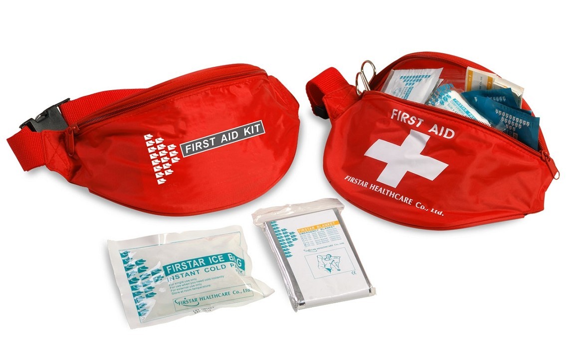 Quality promotion Mini Travel first aid kit(green nylon bag) for sale