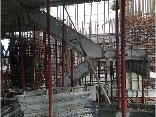 Buy 23kg per square meter Reusable Recycling Monolithic Concrete Forms Aluminium Formwork System at wholesale prices