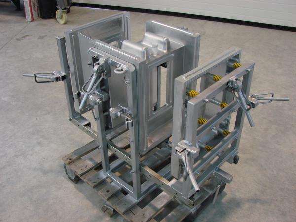 Buy Electronics Making Rotational Moulding Services Wide Application Range at wholesale prices
