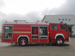 China SINOTRUK 375HP Fire And Rescue Truck 10 Wheeled Water Foam Powder Multiple Function on sale