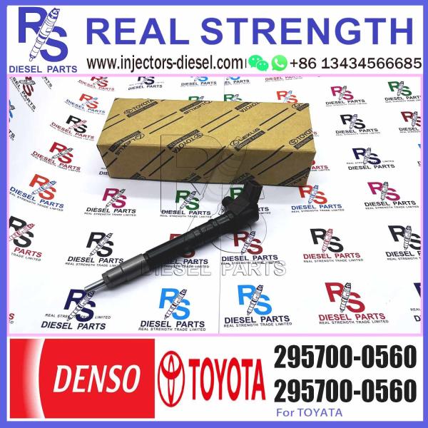 Original 2GD-FTV diesel engine injector 23670-0E020 common rail injector 295700-0560