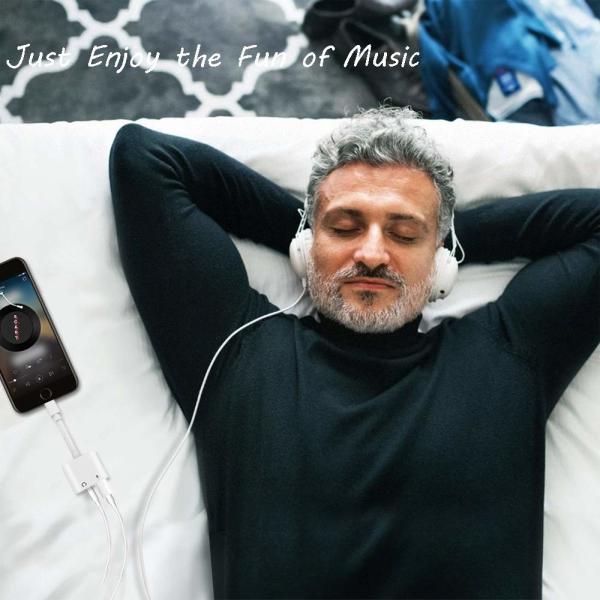 3.5 mm Headphone Jack Adapter Charger Converter 2 in 1 DC 3.5mm Earphone Audio Charging Splitter for iPhone and iPad