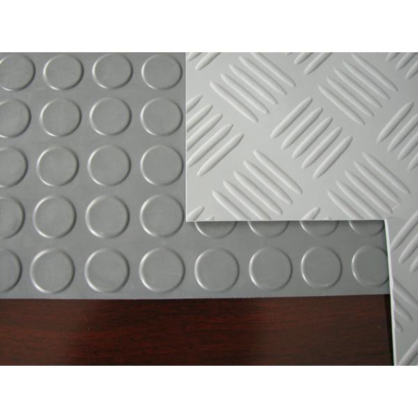1 - 1.5m Width Round Button Industrial Rubber Sheet , Anti-slip Rubber Flooring Sheet