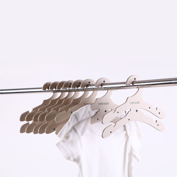 Environmentally Friendly Recyclable Cardboard Hanger with Customizable Size for Clothing Stores