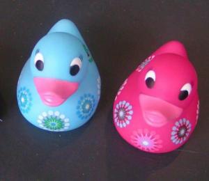 Quality Soft Pad Painting Mini Rubber Ducks Baby Shower With Flower Painting / 10cm Length for sale