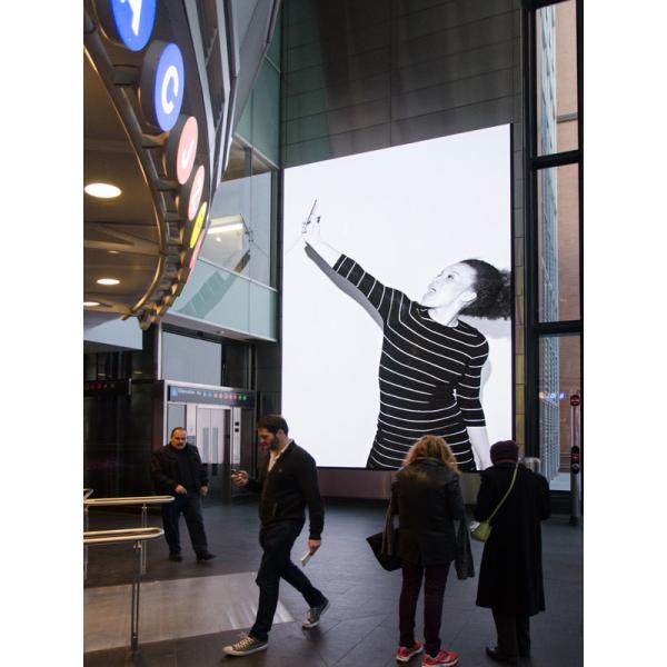 Indoor High Density P3 Full Color Advertising LED Screen SMD LED Video Display