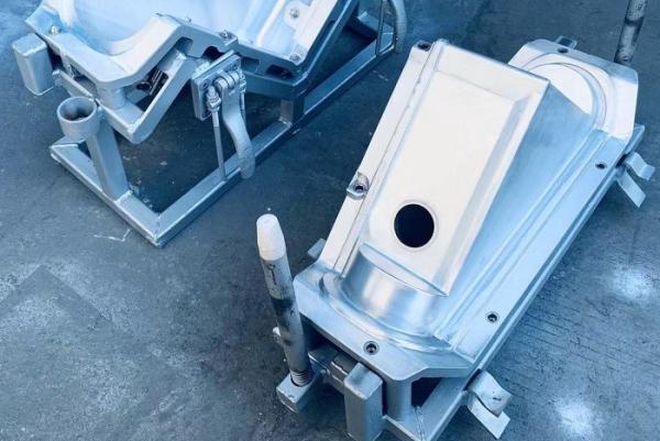 Buy DIN / ASTM Standard Rotational Moulding Tools UG CAD Design Software at wholesale prices