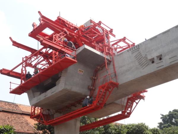 Buy Custom Bridge Beam Segment Lifter With Electric Winches Technical Data at wholesale prices