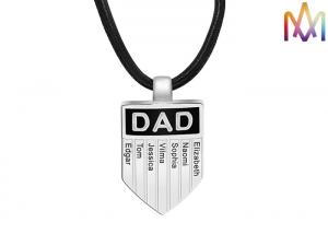 China OEM ODM Family Name Pendant Mens Engraved Necklace on sale