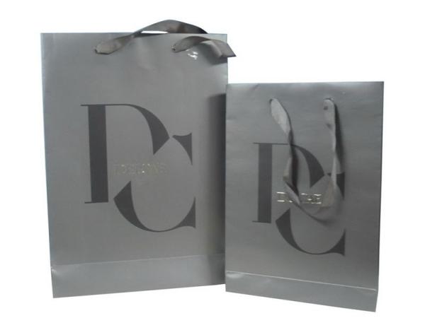 Buy 210g DC Dark Gret Paper Carrier Bag, Custom Printed Bag With Ribbon Handle,1c+1c Printing at wholesale prices