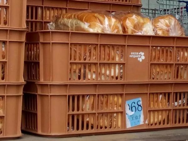 Buy EURO Stack Plastic vented crates& containers & boxes 600*400*148MM&Bread Crates at wholesale prices