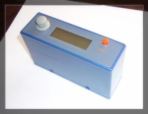 China Digital Portable Gloss Meter, Precision Gloss Meter For Coating / Printing Ink, range 0.0－199.9Gs on sale