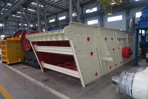 Buy Mining 220V Horizontal Vibrating Screen 3YK2160 Multi Layers Vibro Screening Machine at wholesale prices