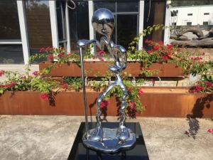 China Stainless Steel Metal Figure Sculpture Mirror Polished For Home Decoration on sale