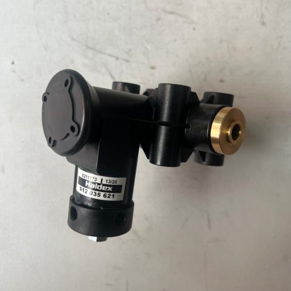Premium Air Suspension Height Control Valve for Higer & King Long Buses with Full Temperature Range -55℃ to 105℃, 1000 Hours Salt Spray Resistance,