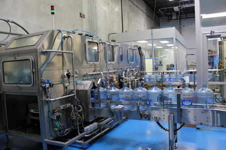Mineral Water / Pure Water Soft Drink Production Line High Speed 1000 L/h - 10000 L/h