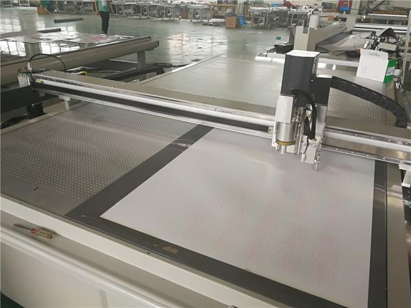 Buy Single Layer Foam Cutting Machine Connectable CAD Software For Apparel at wholesale prices