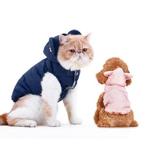 Quality Weight 150g Cat Wearing Baby Clothes Blue / Pink Color 2 Sizes For Winter for sale
