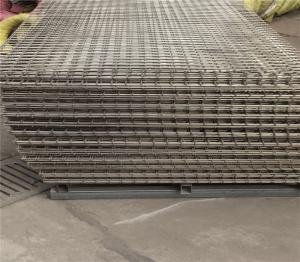 Quality 2X2cm Welded Wire Mesh Panels , L6M Mesh Fencing Panels for sale