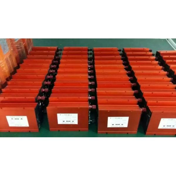 LED Display High Frequency Pure Sine Wave Inverter , Portable Power Inverter For Car