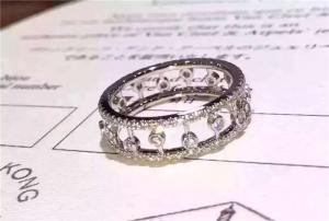 China Cheap Price  Diamond Ring 18K White Gold Wedding Ring with VVS Diamonds on sale
