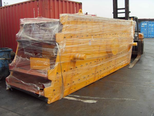 Buy 4 Deck Horizontal Vibrating Screen Machine Stone Material Separator 400TPH Capacity at wholesale prices