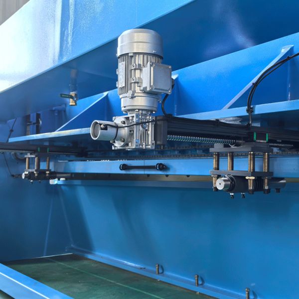 Hydraulic Guillotine Shear NC CNC Hydraulic Cutting Machine 6mm Precision Cutting