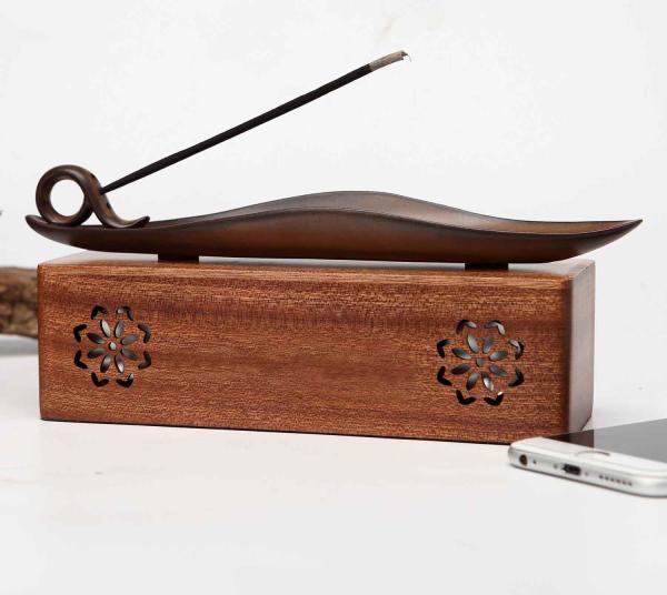 Buy 6 - 8 Hours Playing Time Wooden Wireless Speaker Bamboo Material with Aux Function at wholesale prices