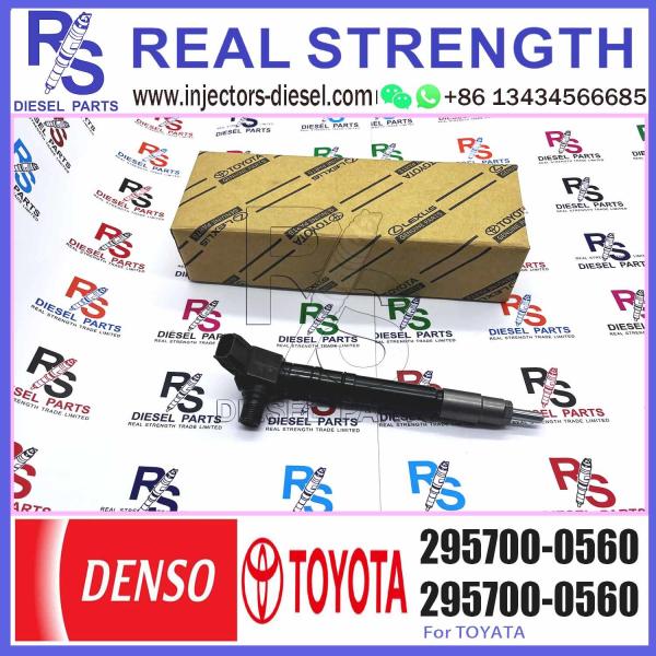 Original 2GD-FTV diesel engine injector 23670-0E020 common rail injector 295700-0560