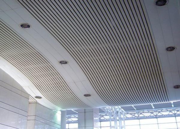 Buy Metal Aluminium Strip Plate Baffle Clip Plain Ceiling Panels For Subway Metro Station at wholesale prices
