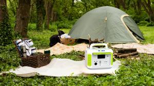 Quality USB Flashlight Portable Solar Power Generator For Camping 292000mAh 300W for sale