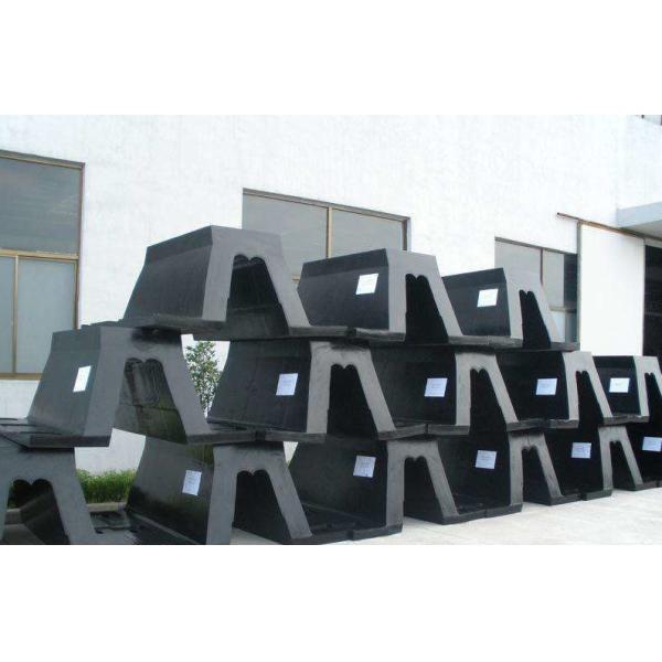 Customized and Rectangular Molded/D Shape Rubber Dock Bumper Fender for Ship Boat