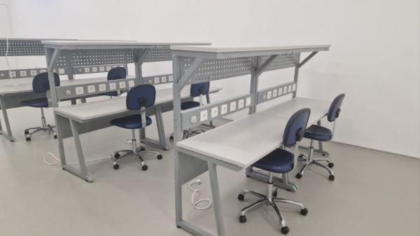 Buy Customized Adjustable Industrial ESD Workbench For Electronics Assembly Lab Heavy Duty Work Table at wholesale prices