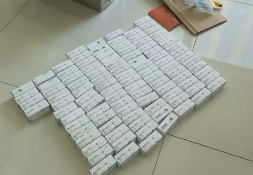 Hot Sale PN2071 IFM G 1/4 Internal Thread 0-250 Bar Electronic Pressure Sensor PN2071 Pressure Sensor With Display