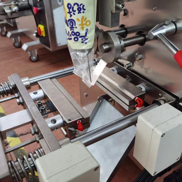 60bags/min Hardware Counting Packing Machine 320mm ISO9001