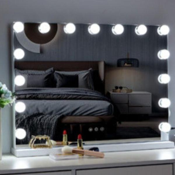 Compact Led Hollywood 10x Vanity Mirror Plexiglass Material