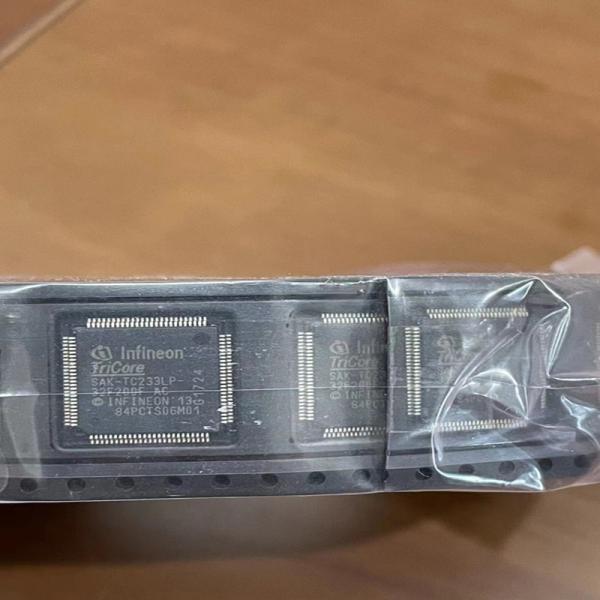 Buy 1.17V 1.43V Arm Cortex 32 Bit Microcontroller SAK TC233LP 32F200F AC at wholesale prices