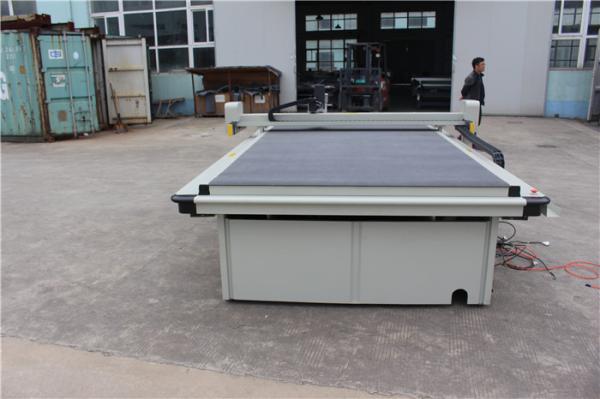Buy Smooth Accurate Carpet Making Machine Control Numeric Flatbed Plotter Cutter at wholesale prices