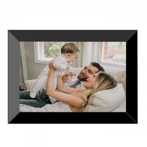 China RoHS 10.1 Smart WiFi Photo Frame , 1280x800 Digital Smart Picture Frame on sale